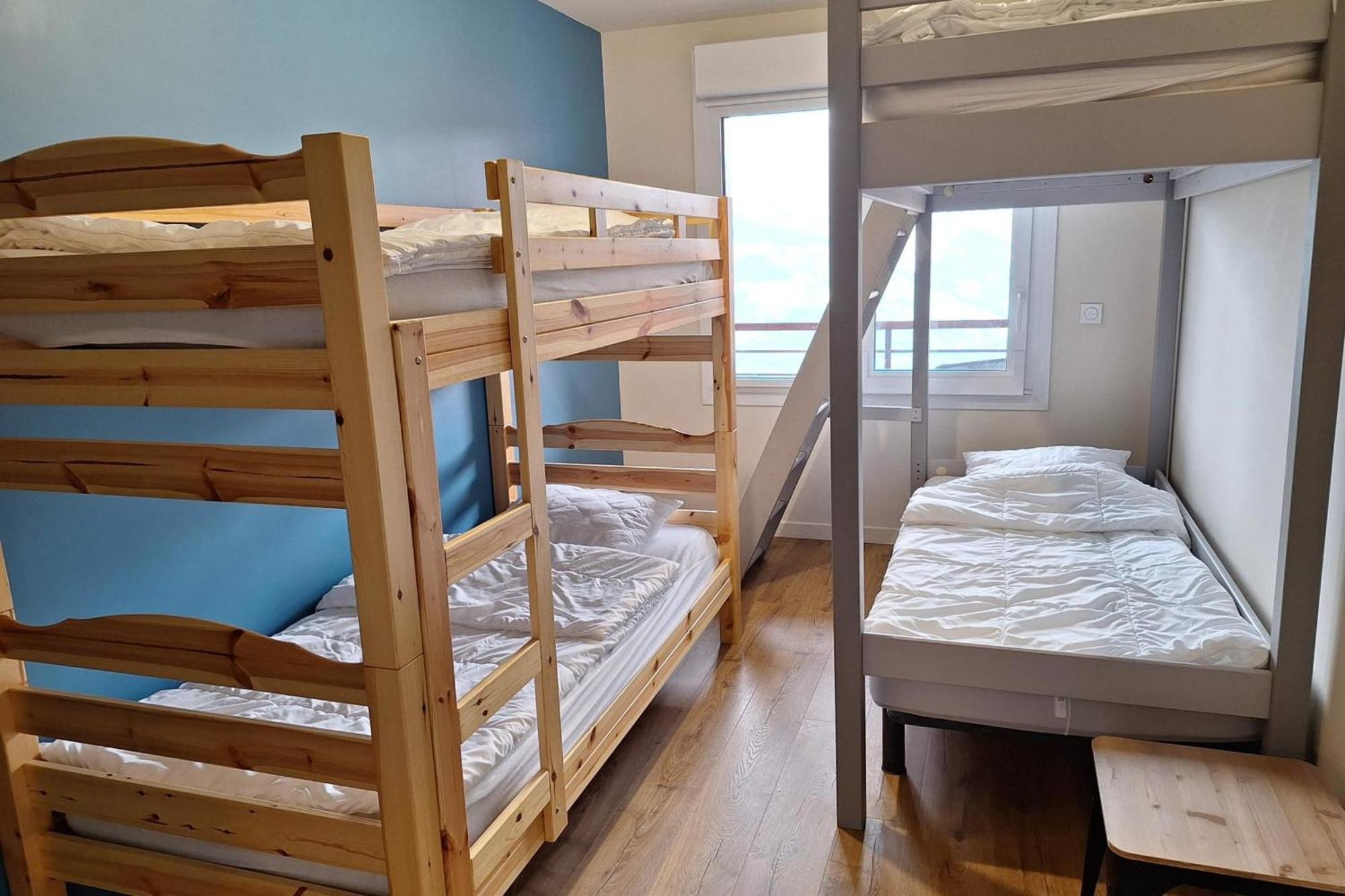 3-rooms In Front Of Snow Apartment *